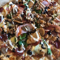 Foto tirada no(a) Pieology Pizzeria por Mike C. em 2/22/2019