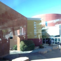 10/16/2012にKeithがFarmington Public Libraryで撮った写真