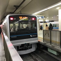 Photo taken at Odakyu Platforms 8-9 by みやさゃちぃ 3. on 1/27/2019