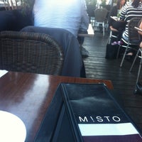 รูปภาพถ่ายที่ Restaurant Misto โดย Pierre B. เมื่อ 5/1/2013