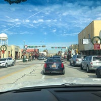 Photo taken at Grapevine Old Town Square by Larry J M. on 11/21/2018
