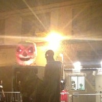 Photo taken at Fright Factory Haunted House by Sung W. on 10/27/2012