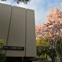 Photo taken at Hamilton Library by Haiz N. on 4/5/2018