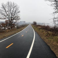 Photo taken at East Bay Bike Path by rob z. on 1/4/2020