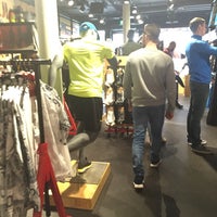 Reebok Fithub - Sporting Goods Shop in London