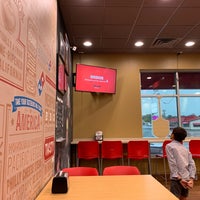Photo taken at Domino&amp;#39;s Pizza by Vladimir Y. on 8/20/2019