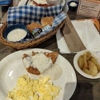 Photo taken at Cracker Barrel Old Country Store by Stephen S. on 1/7/2024