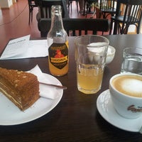 7/11/2013 tarihinde Jaroslav K.ziyaretçi tarafından Café Start'de çekilen fotoğraf