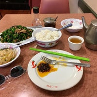 Photo taken at Henry&amp;#39;s Hunan Restaurant by Wilson F. on 3/2/2017