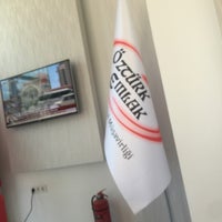 Foto tomada en Öztürk Emlak Ofisi  por Kürşat Ö. el 7/23/2016