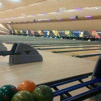 Photo taken at AMF Garden City Lanes by t2yx on 11/11/2012