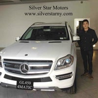 Das Foto wurde bei Silver Star Motors, Authorized Mercedes-Benz Dealer von Silver Star M. am 3/27/2014 aufgenommen