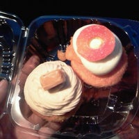 Photo taken at Eat Heavenly Cupcakes by Tee L. on 1/24/2013