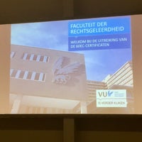 Photo taken at Vrije Universiteit - Initium by Hans v. on 11/30/2018