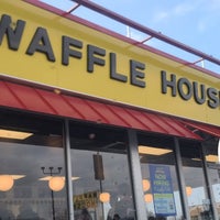 Photo taken at Waffle House by Stephen J. on 11/25/2022