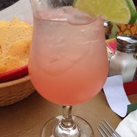 Foto diambil di La Parrilla Mexican Restaurant oleh Jillian E. pada 10/14/2012