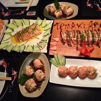 Foto tirada no(a) Sushi Garden por Fabiola em 12/4/2015