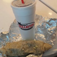 Photo taken at Bullritōs Burritos &amp;amp; Tacos by Huggy C. on 8/20/2014