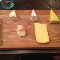 Foto tirada no(a) Fairfield Cheese Company por blodder em 10/8/2013