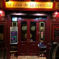 Снимок сделан в La Casa de la Cerveza пользователем Emy D. 1/25/2018