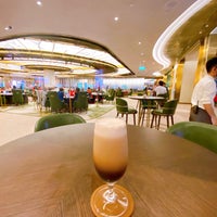Photo taken at Resorts World Sentosa Casino by Shinya I. on 1/11/2022