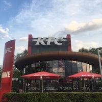 Das Foto wurde bei KFC von Zeh L. am 5/11/2017 aufgenommen