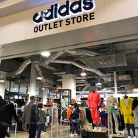 pubertad ayudar engranaje Adidas Outlet Store - 1 tip