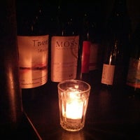 Foto tomada en The Ten Bells  por Iris Y. el 4/19/2013