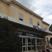 Gare Sncf De Salon De Provence Place Pierre Semard