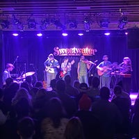 Снимок сделан в Sweetwater Music Hall пользователем Manolo E. 10/27/2022