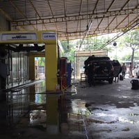 Photo taken at Permata Car Wash by Vaji N. on 6/25/2016