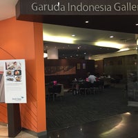 Photo taken at Garuda Indonesia Gallery by Vaji N. on 9/25/2016
