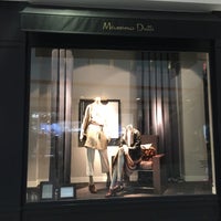 Photo taken at Massimo Dutti by Ivette L. on 8/5/2015