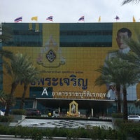 Photo taken at Rajaburi Direkriddhi Building (Building A) by Amaunaun T. on 5/7/2019