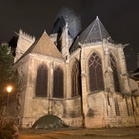 Photo taken at Église Saint-Gervais Saint-Protais by Giuliano F. on 11/10/2019