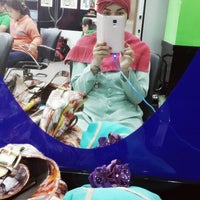 Review Johnny Danuarta Salon