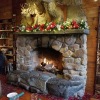 Photo taken at Clyde&amp;#39;s Tower Oaks Lodge by Michael D. on 11/26/2023