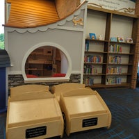 Photo taken at Upper Arlington Public Library - Tremont Branch by Ty H. on 8/20/2022