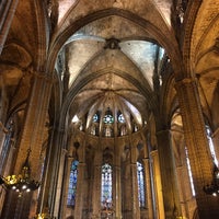 Foto tirada no(a) Catedral da Santa Cruz e Santa Eulália por Ed A. em 12/24/2014