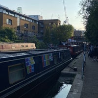 Photo taken at Regent&amp;#39;s Canal by Rachel S. on 6/25/2023
