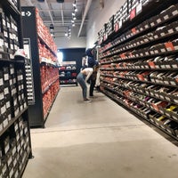 converse camarillo outlets