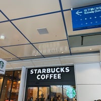 Photo taken at Starbucks by Kitakoshi D. on 11/26/2022
