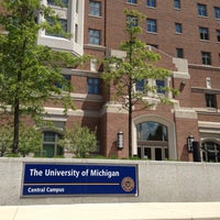 Foto tirada no(a) University of Michigan por Yuki N. em 5/16/2013