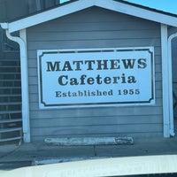 Foto tomada en Matthews Cafeteria  por Bruce W. el 4/22/2023