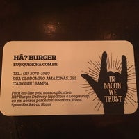 Das Foto wurde bei Hã? Burger von Thiago W. am 1/6/2018 aufgenommen
