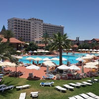 Foto tirada no(a) Salamis Bay Conti Resort Hotel por Ayşe K. em 6/18/2016