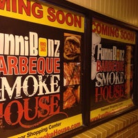 รูปภาพถ่ายที่ Funnibonz Barbeque SmokeHouse โดย Casi K. เมื่อ 11/16/2013
