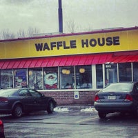 Photo taken at Waffle House by Samantha K. on 3/26/2013