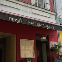 Photo taken at Sarod&amp;#39;s Thairestaurant by Marshall G. on 5/21/2018