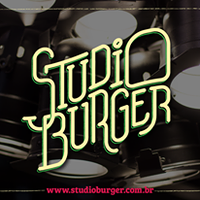 5/8/2015 tarihinde Studio Burgerziyaretçi tarafından Studio Burger'de çekilen fotoğraf